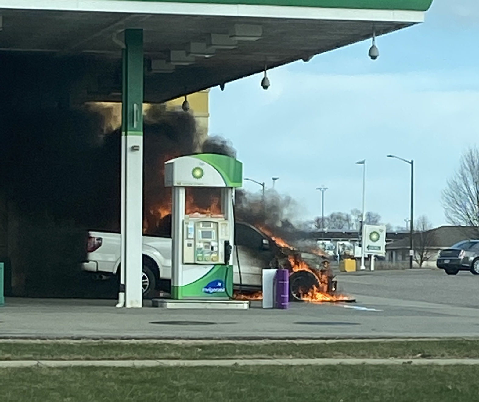 Gas station fire 2